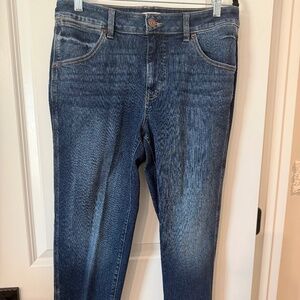 M Jeans by Maurices Mid-fit-rise Cropped Woman's Blue Jeans Sz. 8